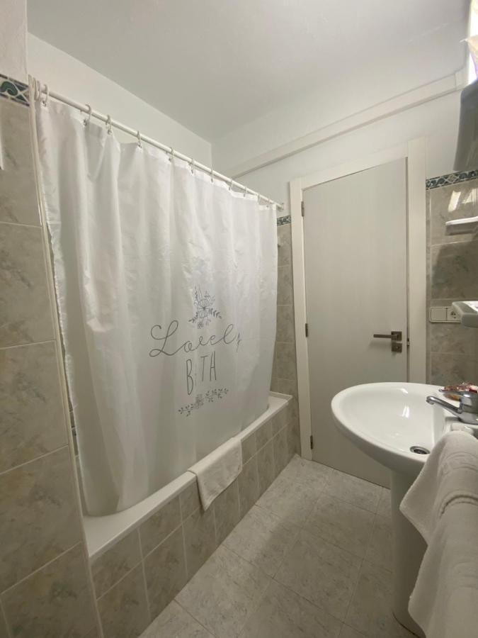 Hostal Pitiusa Ibiza Eksteriør billede
